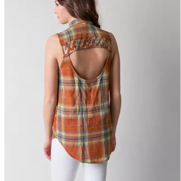 GIMMICKS SIZE X-LARGE RUST ORANGE BUTTON DOWN SLEEVELESS FRINGE SHIRT - Picture 2 of 10